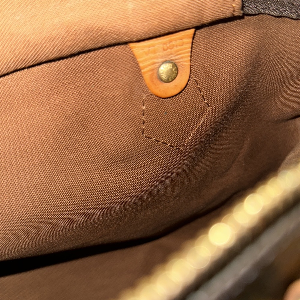 Authentic Louis Vuitton Speedy 30 - Picture 11 of 12